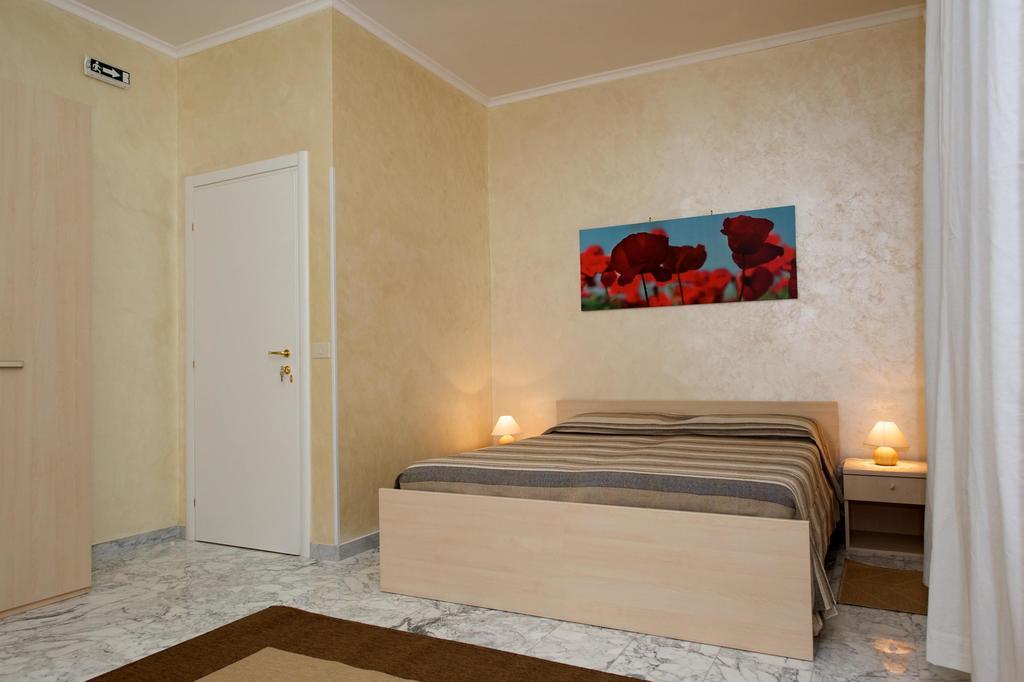 Guesthouse Holiday And Рим Экстерьер фото
